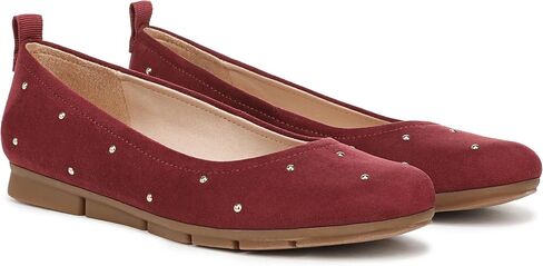 Dr. Scholl's Timeless in Saudi Arabia