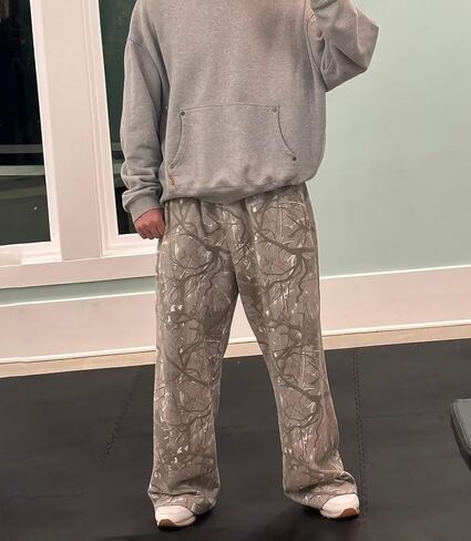 Men's Camo Sweatpants Loose Fit Baggy Joggers Streetwear Workout Athletic Track Pants with Pockets in Saudi Arabia