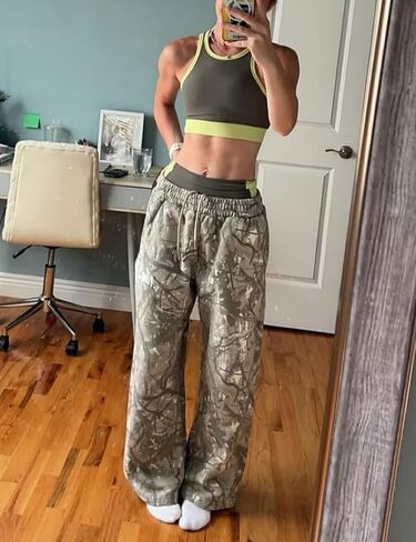 Men's Camo Sweatpants Loose Fit Baggy Joggers Streetwear Workout Athletic Track Pants with Pockets in Saudi Arabia