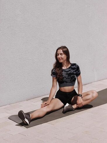 Women Crop Top Workout Shirt Athletic Yoga Fitness Activewear Short Sleeve Sports Top Gym Clothing in Saudi Arabia