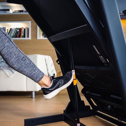 جهاز سير SOLE Fitness F63، F65، F80، F85، TT8 مع ميل، بلوتوث، خيار قابل للطي - للمنزل، العمل من اللياقة المنزلية، الجري والمشي in Kuwait