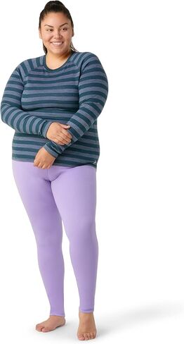 طبقة أساسية من صوف ميرينو الحراري الكلاسيكي للسيدات من Smartwool - نمط طاقم (مقاس نحيف) شريط بنفسجي فائق، 1X in Kuwait