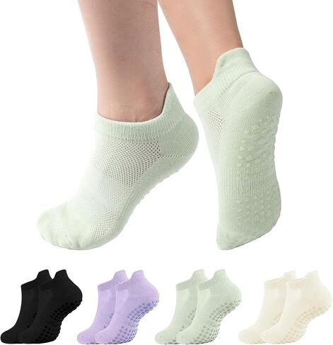 4 أزواج من جوارب البيلاتيس غير القابلة للانزلاق للنساء من جوارب اليوغا مع مقابض للتمرين in Kuwait