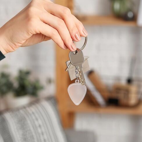 DOITOOL Guitar Pick Holder Keychain: Portable Clear Pick Storage Box, Perfect for Musicians And Guitar Players in Saudi Arabia