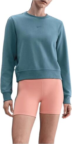سويت شيرت فرينش تيري برقبة دائرية للنساء من نايكي Dri-FIT One (FB5125-006، أزرق سموكي/أسود) in Saudi Arabia