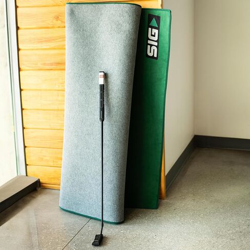 SIG LITE Putting Green - بساط تدريب داخلي بدرجة احترافية - ملمس واقعي - سهولة التخزين in Kuwait