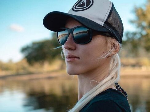 سلسلة توقيع شادي رايز | نظارات شمسية سوداء خفيفة الوزن مع عدسة مستقطبة in Kuwait