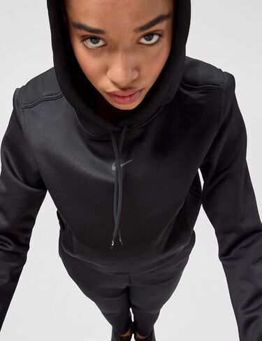 Nike Women's Therma-Fit One Pullover Hoodie in Saudi Arabia