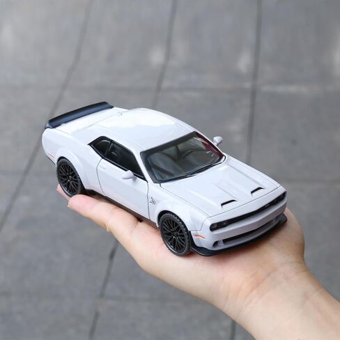 لعبة Hellcat نموذج سيارة للأطفال 1: 32 مقياس دودج تشالنجر يموت يلقي Metel لعبة سيارات للسحب الخلفي نموذج سيارة Hellcat مع الصوت والضوء لعبة سيارة Hellcat هدايا عيد ميلاد للأولاد والأطفال من سن 3 سنوات فما فوق in Saudi Arabia