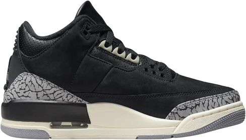 حذاء نسائي Air Jordan 3 مقاس 6.5 in Saudi Arabia