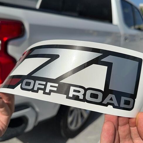 ملصقات Z71 للطرق الوعرة لسيارة Chevy Silverado Z71 2001-2006 Bed Side 1500 2500 HD 01-06 (مجموعة من ملصقين شفافين) in Saudi Arabia
