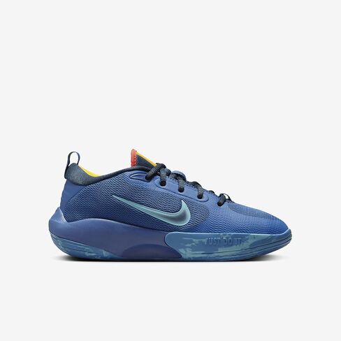 حذاء كرة السلة IsoFly Big Kids من Nike (FN4384-400، Mystic Navy/Armory Navy/Aegean Storm/Cosmic Clay) مقاس 7 in Saudi Arabia