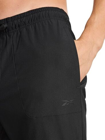 بنطال Striker للرجال من Reebok، مقاس قياسي، درزة داخلية 76.2 سم، نسيج بوليستر خفيف الوزن in Saudi Arabia