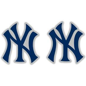 Wincraft MLB New York Yankees 45758011 Earrings Jewelry Card in Kuwait
