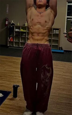 بنطال رياضي برسوم جرافيك للرجال على طراز Gothic Punk Streetwear Joggers Gym Workout Lounge Pants مع جيوب in Kuwait