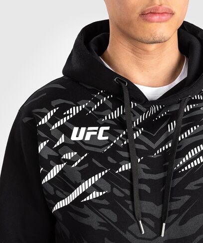 سترة بقلنسوة نسخة طبق الأصل للرجال من Venum UFC Fusion in Saudi Arabia