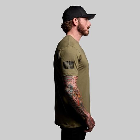 Born Primitive Unisex Tactical Skull Tee - Lightweight Athletic Fit Short Sleeve Crew Neck T-Shirt with American Flag Sleeve in Saudi Arabia