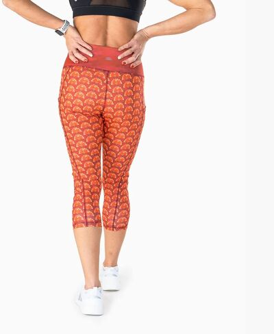 ذهب للجري والجري أداء Capris | بنطال رياضي نسائي من RunTechnology Active منقوش in Kuwait