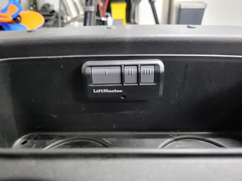 2 حزمة - دعامة تثبيت على الحائط للتحكم عن بعد لباب المرآب مصنوعة من أجل LiftMaster لعربة الجولف، ATV، UTV، SXS Universal in Saudi Arabia