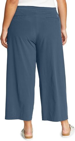 قميص Eddie Bauer النسائي ذو الساق الواسعة بالإضافة إلى المغادرة in Saudi Arabia