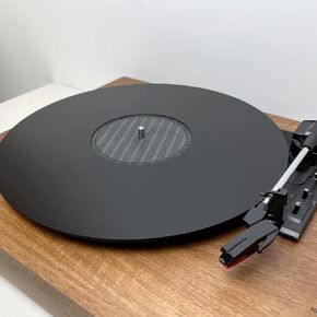 حصيرة القرص الدوار من الأكريليك الأبيض، حصيرة القرص الدوار المضادة للكهرباء الساكنة لتسجيل الفينيل LP، حصيرة الانزلاق الدوارة الممتازة لتقليل الضوضاء وتحسين جودة الصوت in Kuwait