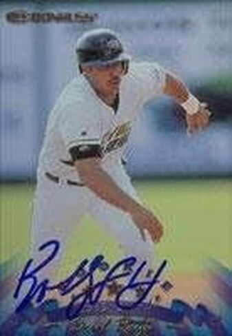 Autographed - MLB Autographed Baseball Cards in Saudi Arabia