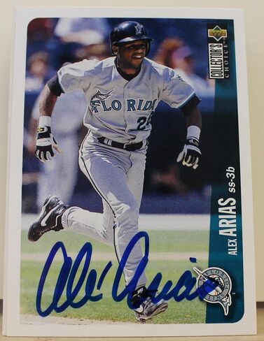 Autographed - MLB Autographed Baseball Cards in Saudi Arabia