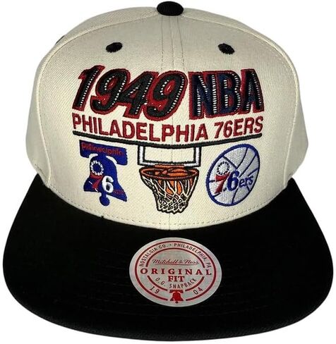 قبعة ميتشل آند نيس فيلادلفيا سفنتي سيكسرز الأولى من بين العديد من قبعة HWC Snapback باللون الأبيض الفاتح in Saudi Arabia