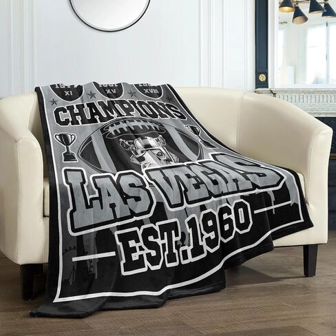 هدايا كرة القدم للمدينة، بطانية للمدينة، هدايا للرجال، بطانية رمي سوداء فضية مقاس 60 بوصة × 50 بوصة، فلانيل خفيفة الوزن in Kuwait