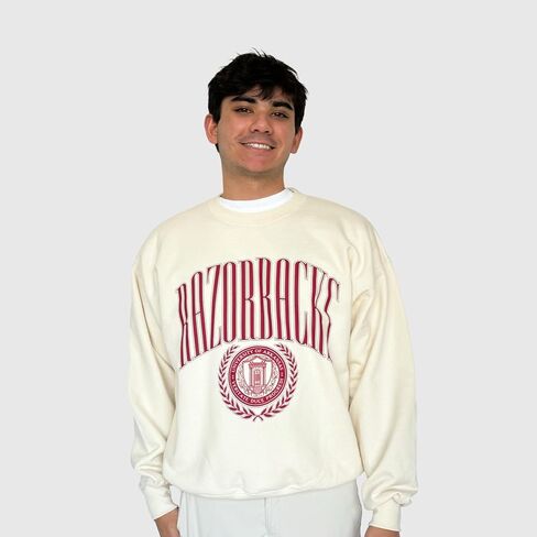 أركنساس Razorback Maker's Mark Sweatshirt | مرخص رسميًا من الرابطة الوطنية لرياضة الجامعات | قطن ناعم، مقاس كلاسيكي in Kuwait