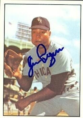 Juan Pizarro autographed Baseball Card (Chicago Sox) 1978 TCMA #79 - Autographed Baseball Cards in Saudi Arabia