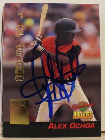 Topps - MLB Autographed Base ball Cards in Saudi Arabia