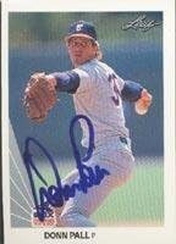 Autographed - Autographed Baseball Cards in Saudi Arabia