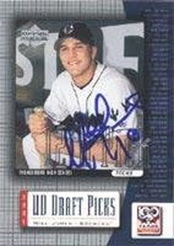 بطاقة موقعة من Mike Jones Milwaukee Brewers 2001 UD Draft - بطاقة دوري ثانوية. يأتي هذا المنتج مع شهادة الأصالة من Autograph-Sports. موقعة - البيسبول موقعة MLB in Saudi Arabia