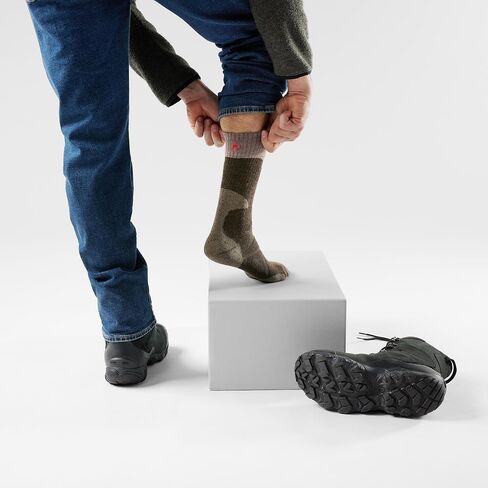 Smartwool mens Hunt Full Cushion Tall Crew Socks in Saudi Arabia