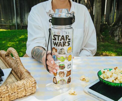 زجاجة مياه بلاستيكية لشخصيات كرتونية من الفضة بافلو ستار وورز مع غطاء وحزام للقفل، 33 أونصة in Kuwait