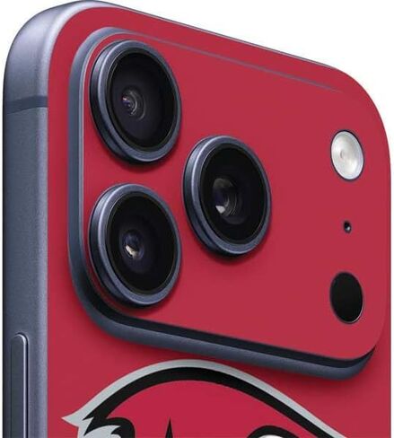 ملصق هاتف Skinit متوافق مع iPhone 17 Pro Max - تصميم شعار كبير مرخص رسميًا من NFL Tampa Bay Buccaneers in Saudi Arabia
