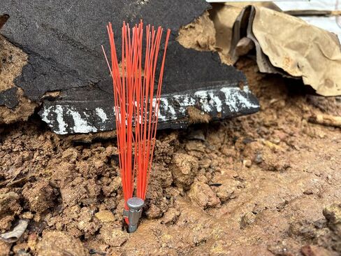 Ground Marking Whiskers Red 6 Inch 500-Count (Flags only, no Nails) for Survey, Landscape Design, Construction Markers, Property Line Markers, Trail Markers in Saudi Arabia