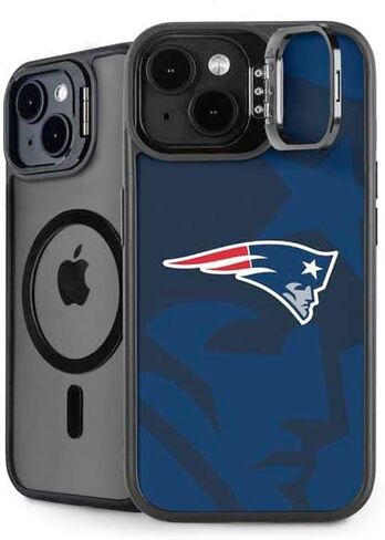 حافظة هاتف Skinit Kickstand متوافقة مع iPhone 15 - تصميم أسود وأبيض مرخص رسميًا من NFL New England Patriots in Saudi Arabia