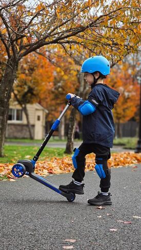 Nattork Light-Up 3-Wheels Scooter for Kids & Toddlers Ages 3-8 with 4 Adjustable Height for Boys & Girls, 120LB Weight Capacity Foldable Kick Scooter Perfect in Kuwait