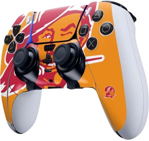 غلاف Skinit المخصص للألعاب متوافق مع وحدة تحكم PS5 DualSense Edge Pro - تصميم مرخص رسميًا من NFL Tampa Bay Buccaneers in Saudi Arabia