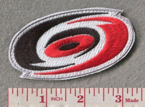 رقعة خطاف لفريق Carolina Hurricanes NHL مرخصة رسميًا (صغير) (رقعة V elcro - لا يمكن كيها) (موزع الترخيص) - من HEDiGEAR in Saudi Arabia