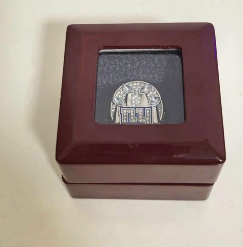 TREASURE 2011 NewYorkCity FOOTBALL CHAMPIONSHIP RING GaintTM & LUXURY TRANSPARENT BOX LEGEND VICTORIOUS RARE SPORTS FAN GIFT SERIES - HOLIDAY SHOW COLLECT in Saudi Arabia