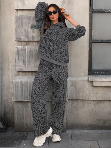 ليوبارد المتضخم Sweatsuits النساء 2 قطعة الزي الفهد هوديي Sweatpants مجموعة صالة رياضية الخريف مطابقة مجموعات in Kuwait