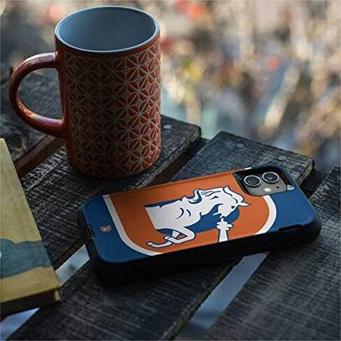 ملصق Skinit متوافق مع حافظة OtterBox Defender iPhone 11 - تصميم شعار NFL Denver Broncos Retro مرخص رسميًا in Saudi Arabia