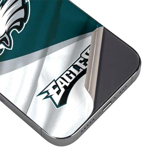 غلاف هاتف Skinit متوافق مع iPhone 16 Pro Max - تصميم مرخص رسميًا من الدوري الوطني لكرة القدم الأمريكية NFL Philadelphia Eagles in Saudi Arabia