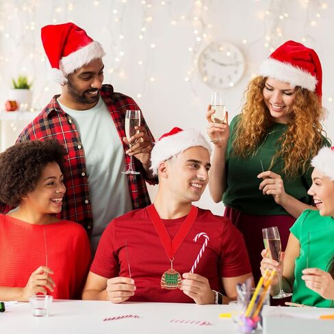 ميدالية سترة عيد الميلاد، جائزة سترة عيد الميلاد القبيحة، جائزة جائزة مسابقة سترة قبيحة، زينة الفائز بسترة عيد الميلاد القبيحة لتزيين مجوهرات قلادة حفلة عيد الميلاد in Saudi Arabia