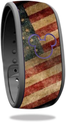 غلاف MightySkins متوافق مع Disney MagicBand - Vintage American | غطاء ملتف واقٍ ومتين وفريد ​​من نوعه من الفينيل | سهل التطبيق والإزالة وتغيير الأنماط | صنع في الولايات المتحدة الأمريكية in Saudi Arabia