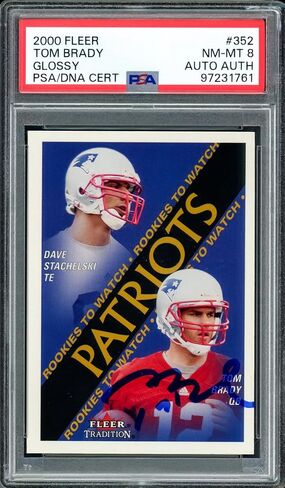 توم برادي موقعة 2000 Fleer Glossy Rookie Card #352 New England Patriots PSA 8 PSA/DNA #97231761 - بطاقات مبتدئة موقعة من كرة القدم in Saudi Arabia