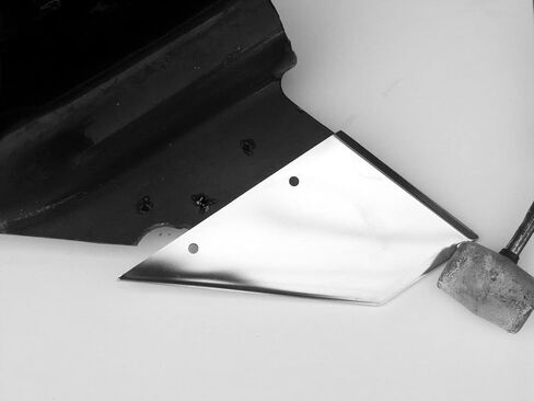 Gator Guards SkegShield Skeg Guard - Evinrude - حماية ضد أضرار الشعاب المرجانية والصخور والمنحدر - تركيب DIY، مصمم خصيصًا لملاءمة مخصصة - فتحة الصرف تمنع التآكل - صناعة أمريكية - SS00523 in Kuwait